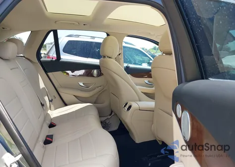 2019 Mercedes-Benz Glc 300 from USA, damaged, VIN WDC0G4JB8KV165703